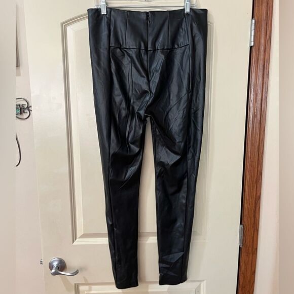 NWT GUESS Mirin Corset Faux-Leather Pants Black Women’s Size Large - Picture 2 of 4